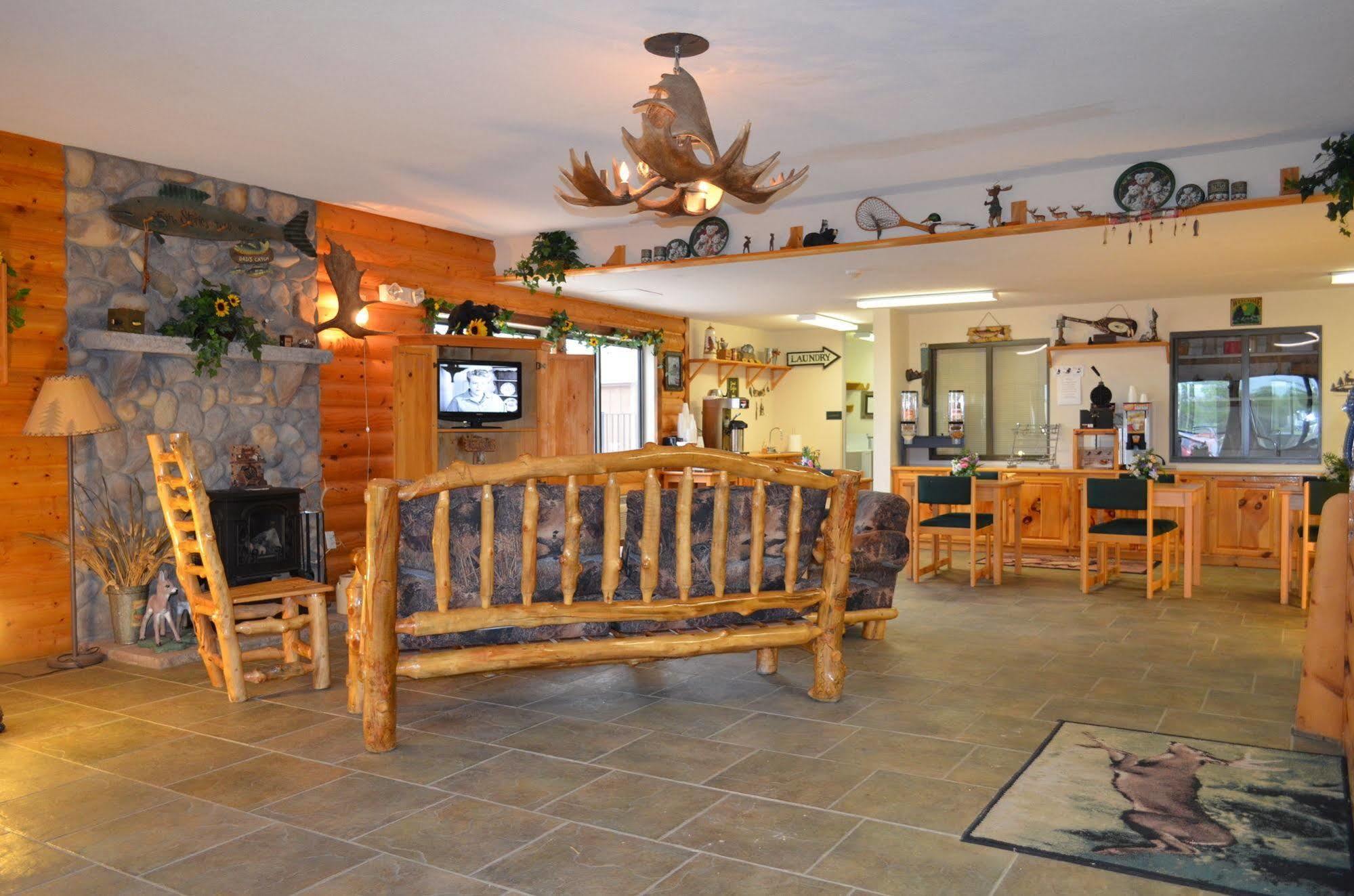 Booneslick Lodge - Neosho ภายนอก รูปภาพ